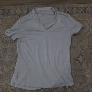 Nike Women's Light Gray Short Sleeve Tee